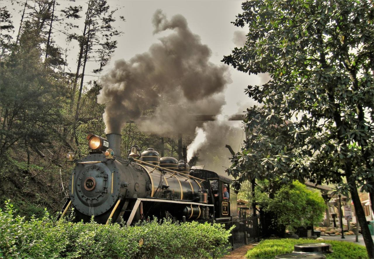 Rest Assured, Wifi, 1089 Free Tickets Each Paid Day, Dollywood And More Пиджен-Фордж Экстерьер фото